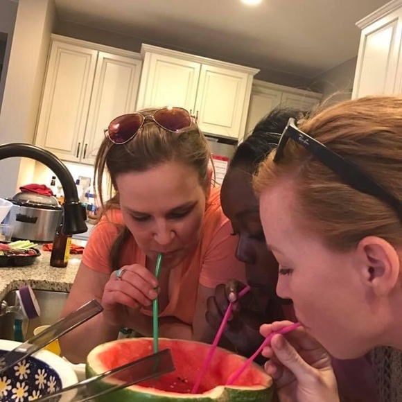 Meet your Posher, Elizabeth - Picture 11 of 16